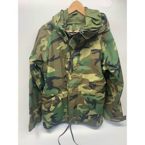 Vintage USA Camouflage Parka Cold Weather Jacket Size Small/Medium SPO100